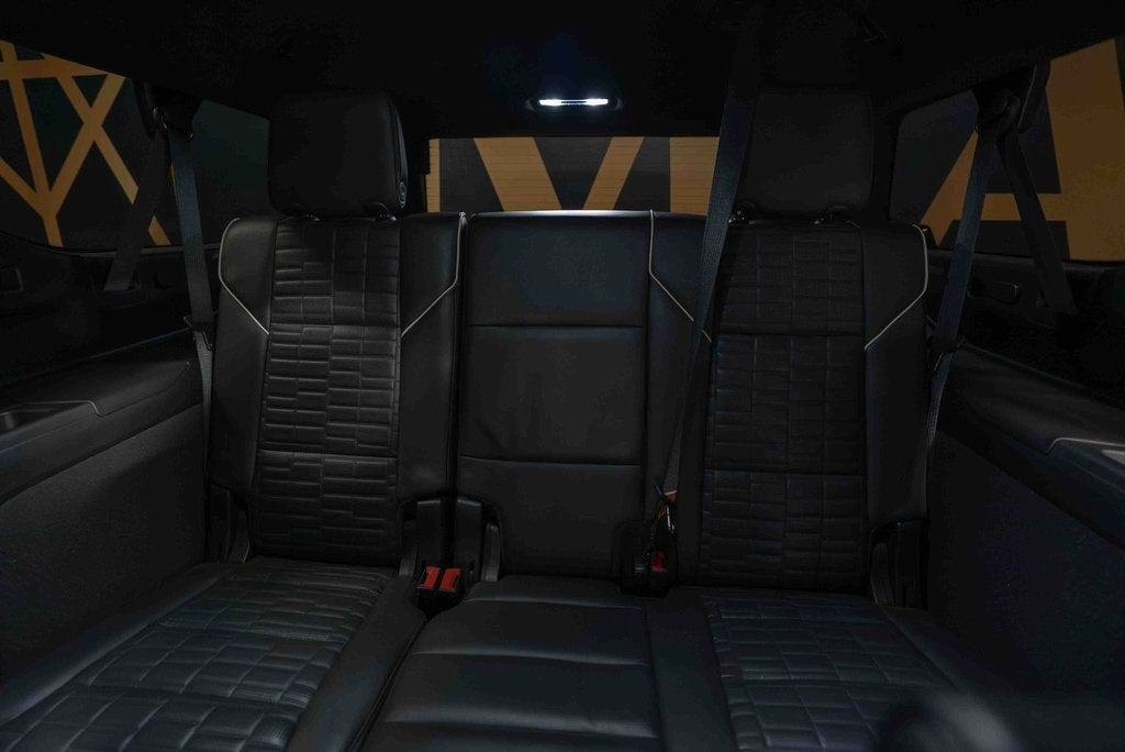 2023 Cadillac Escalade ESV Sport Platinum