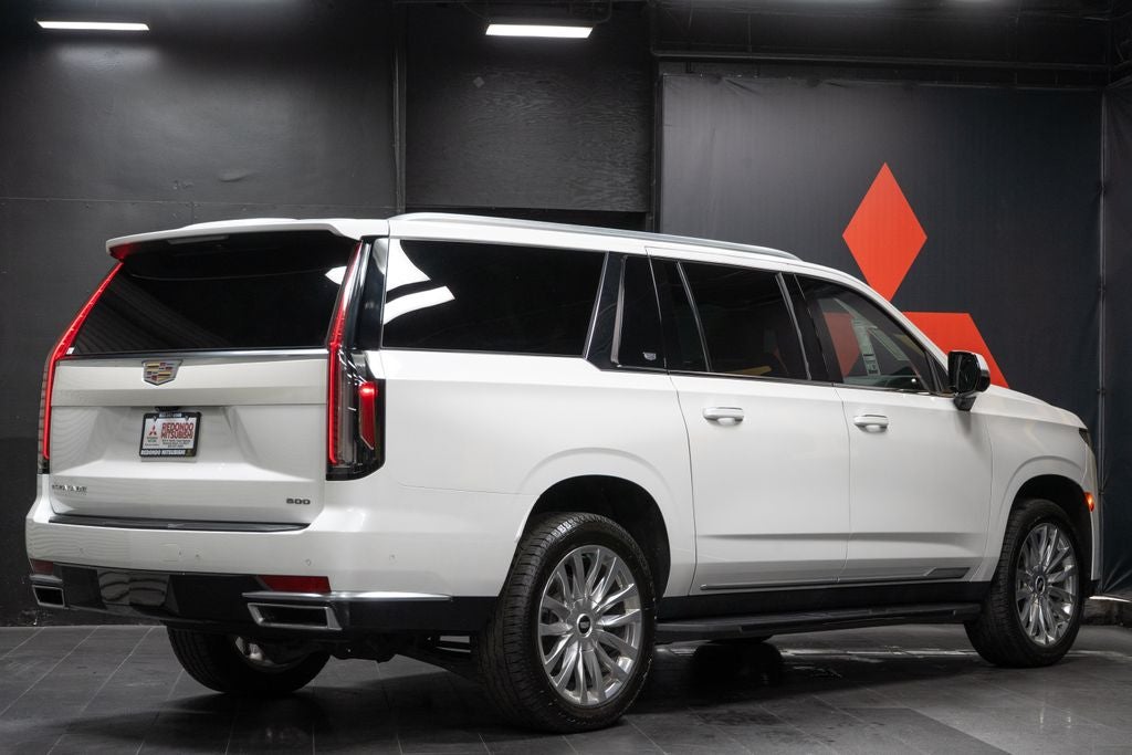 2022 Cadillac Escalade ESV Premium