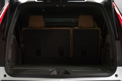 2022 Cadillac Escalade ESV Premium