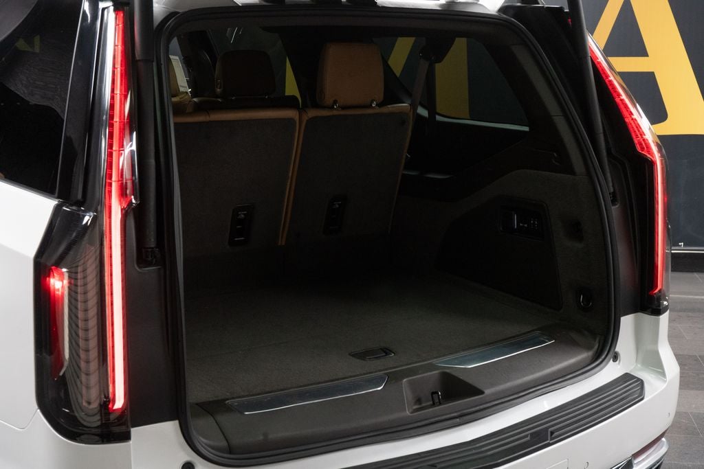 2022 Cadillac Escalade ESV Premium