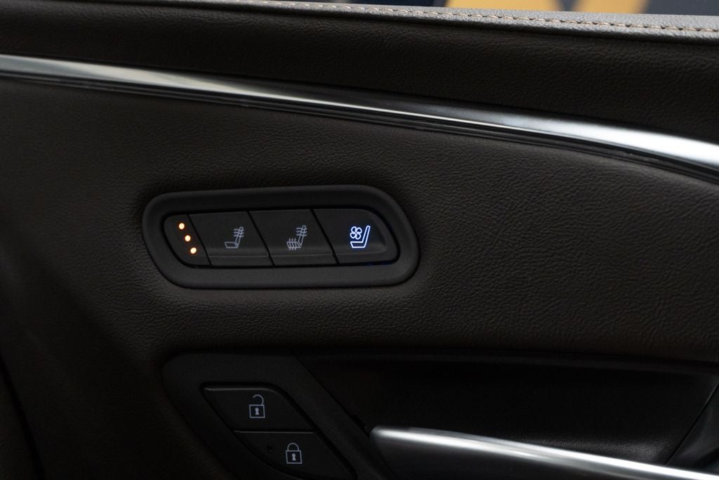 2022 Cadillac Escalade ESV Premium