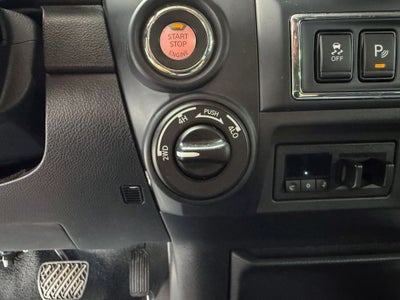 2022 Nissan Titan XD SV