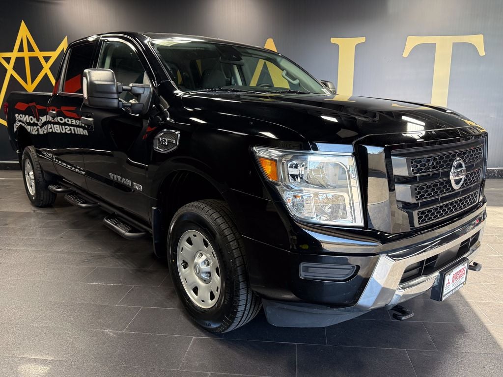 2022 Nissan Titan XD SV