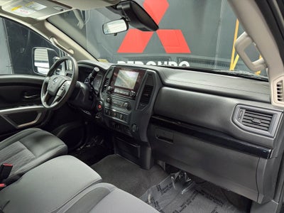 2022 Nissan Titan XD SV