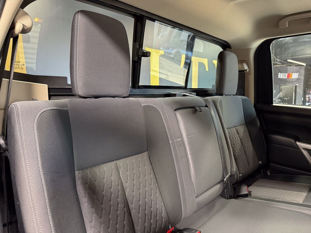 2022 Nissan Titan XD SV