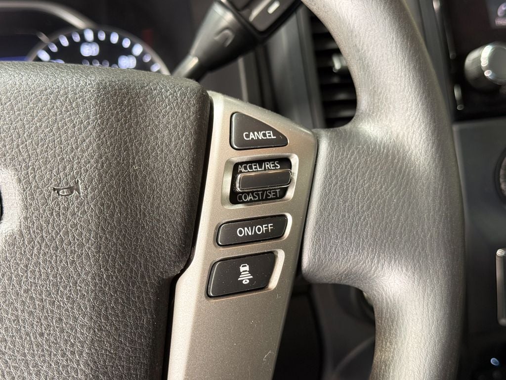 2022 Nissan Titan XD SV