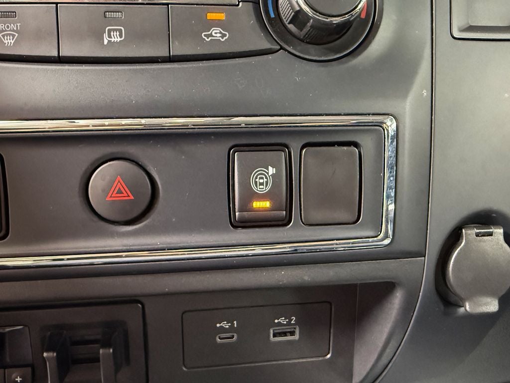 2022 Nissan Titan XD SV