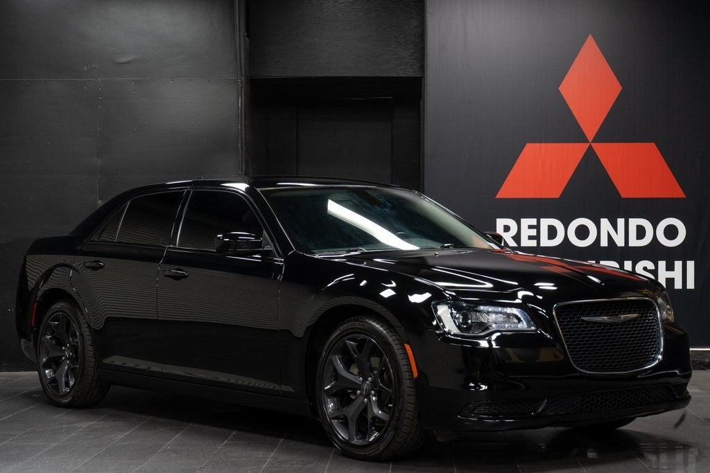 2022 Chrysler 300 Touring