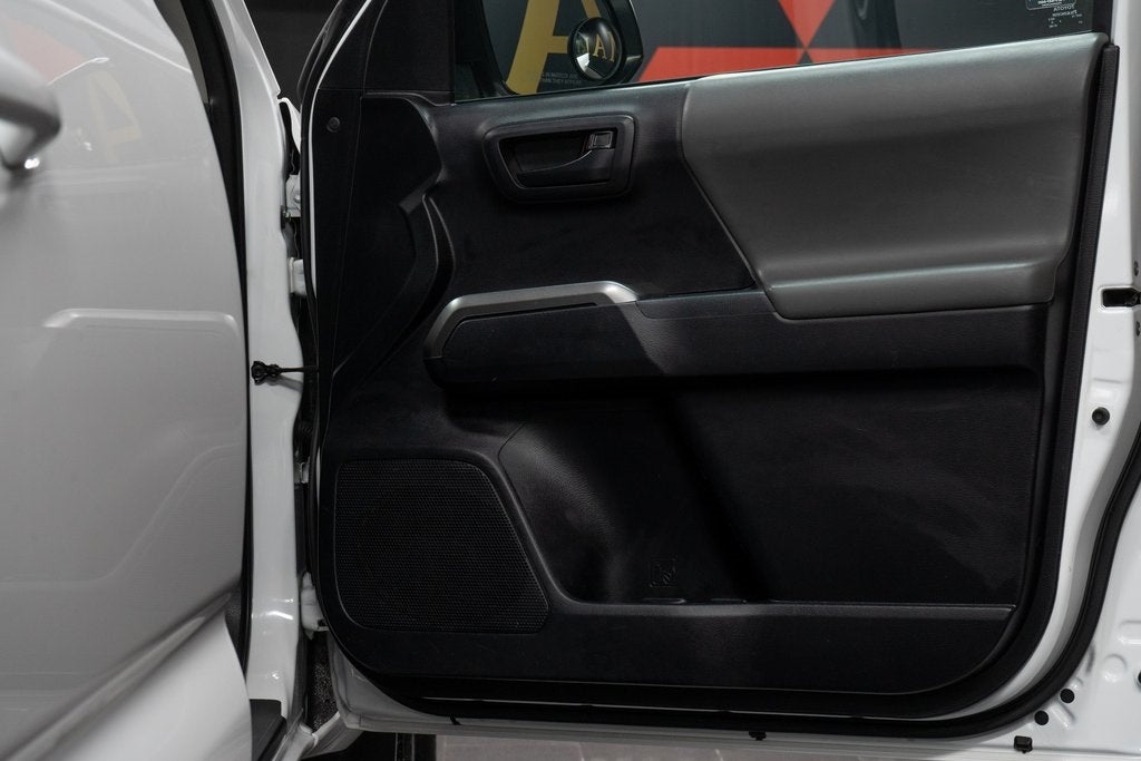 2020 Toyota Tacoma SR5 V6