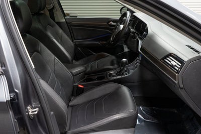 2019 Volkswagen Jetta SEL Premium