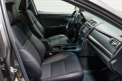 2016 Toyota Camry SE