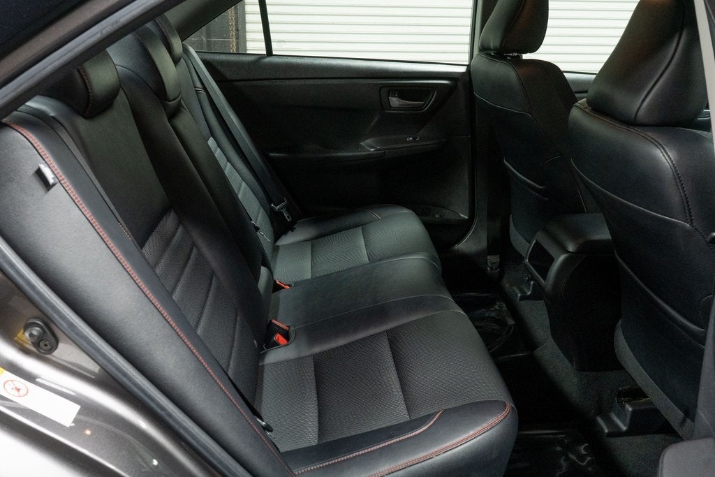 2016 Toyota Camry SE