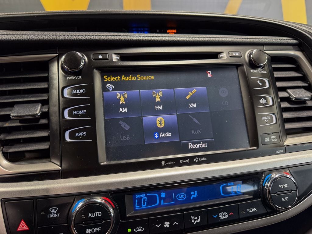 2019 Toyota Highlander SE