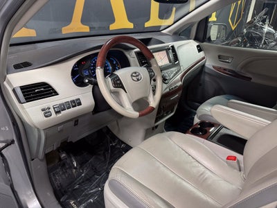 2014 Toyota Sienna Limited 7 Passenger