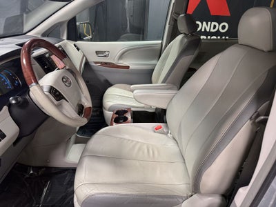 2014 Toyota Sienna Limited 7 Passenger