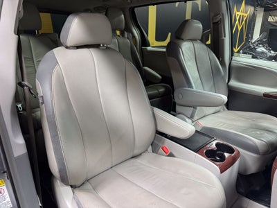 2014 Toyota Sienna Limited 7 Passenger