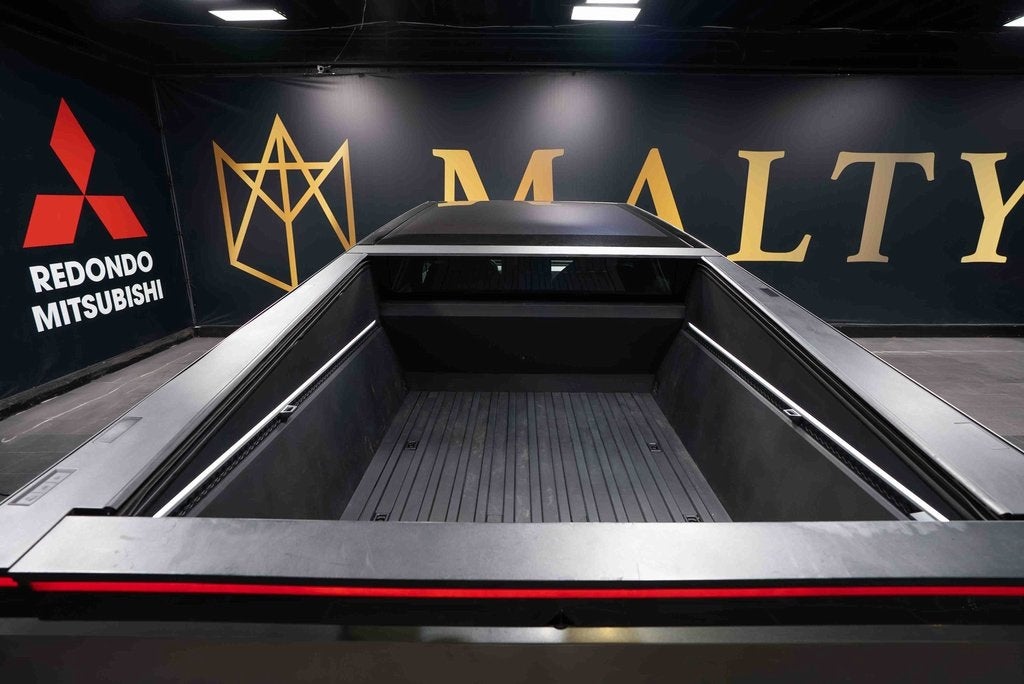 2024 Tesla Cybertruck Base