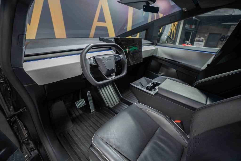 2024 Tesla Cybertruck Base