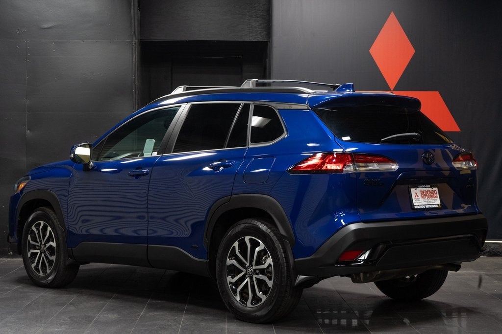 2023 Toyota Corolla Cross Hybrid SE