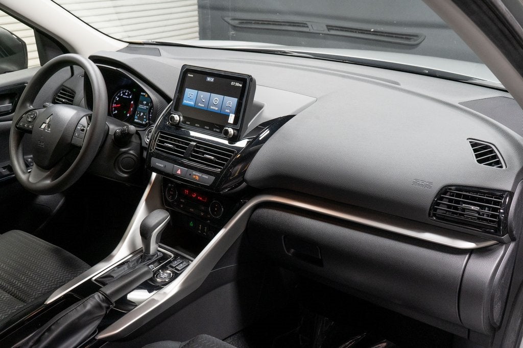 2025 Mitsubishi Eclipse Cross LE