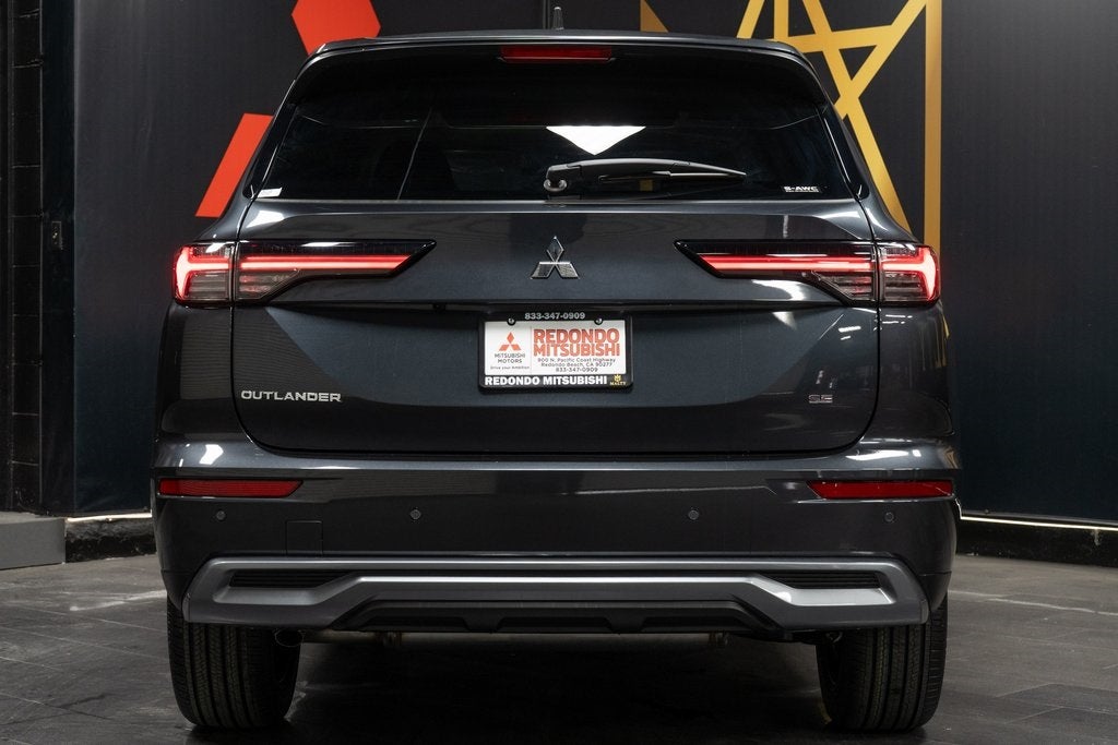 2025 Mitsubishi Outlander SE