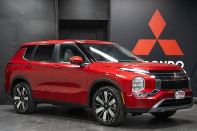 2025 Mitsubishi Outlander SE