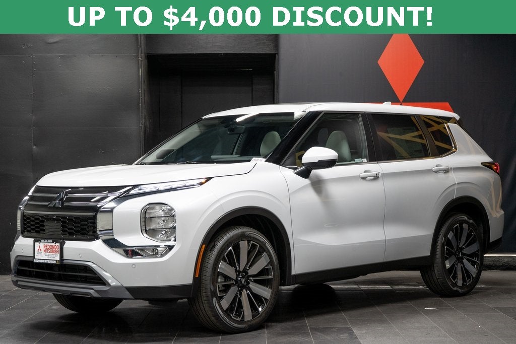 2026 Mitsubishi Outlander SE