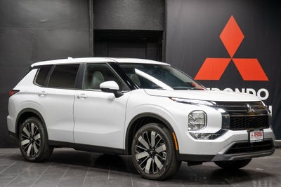 2026 Mitsubishi Outlander SE