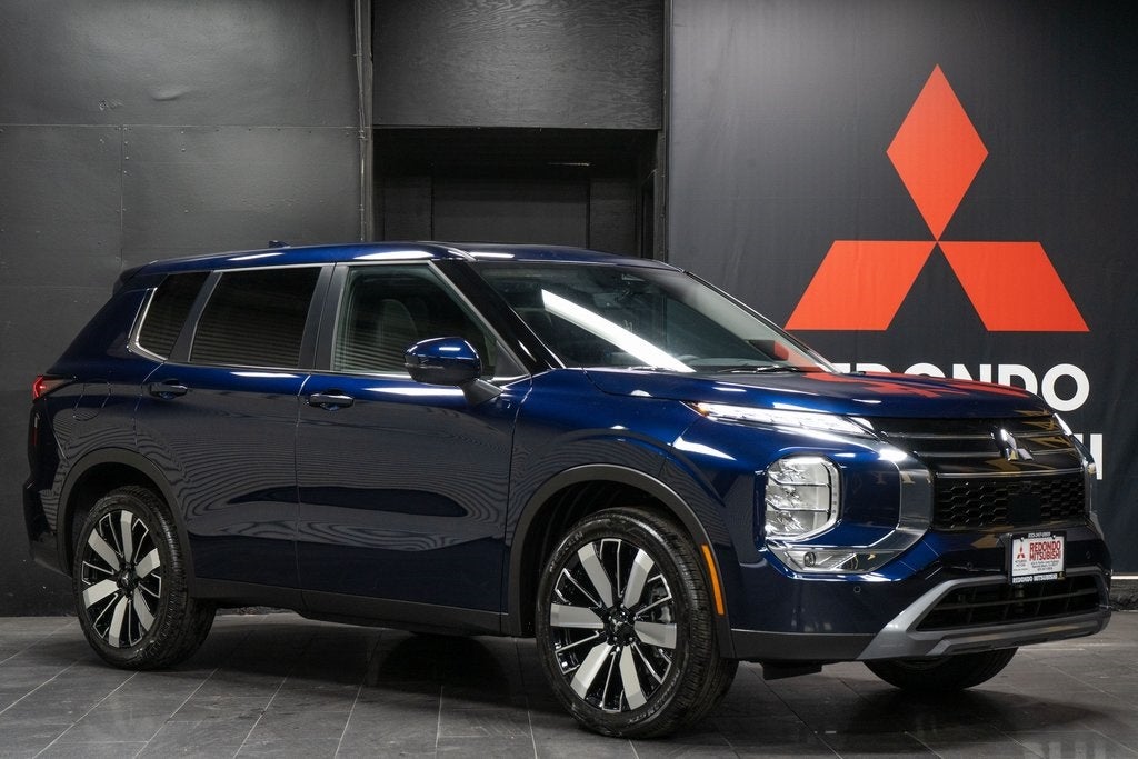 2026 Mitsubishi Outlander SE