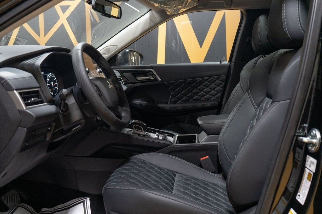 2024 Mitsubishi Outlander SEL