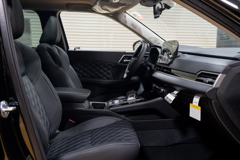 2024 Mitsubishi Outlander SEL