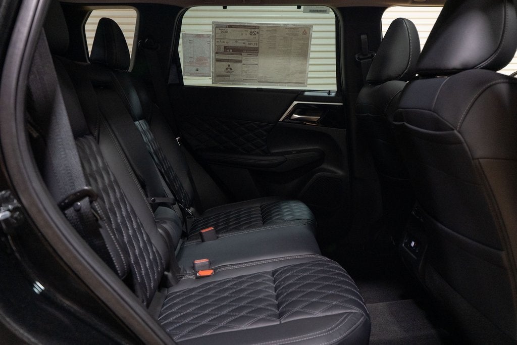 2024 Mitsubishi Outlander SEL