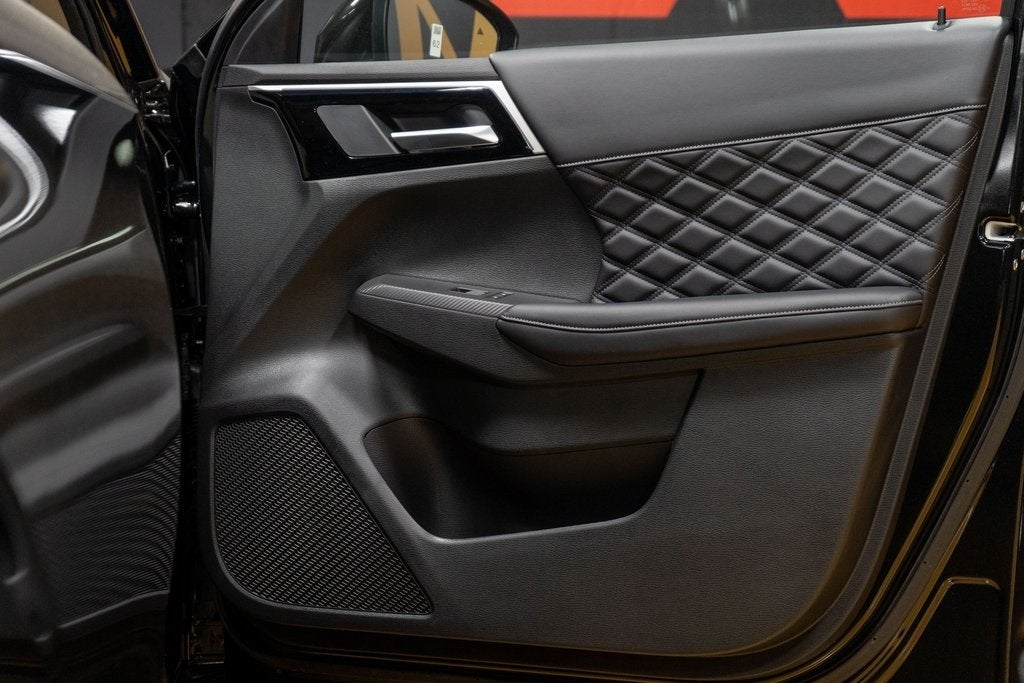 2024 Mitsubishi Outlander SEL