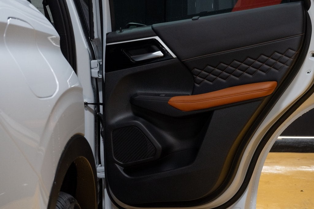 2024 Mitsubishi Outlander SEL