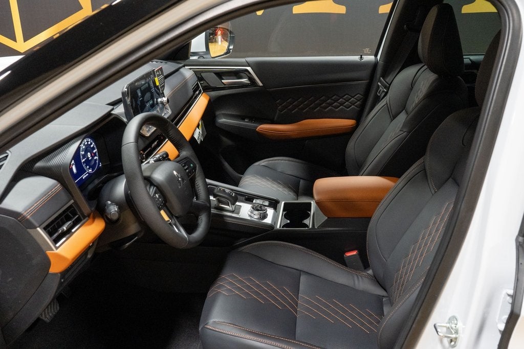 2024 Mitsubishi Outlander SEL