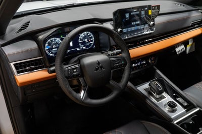 2024 Mitsubishi Outlander SEL