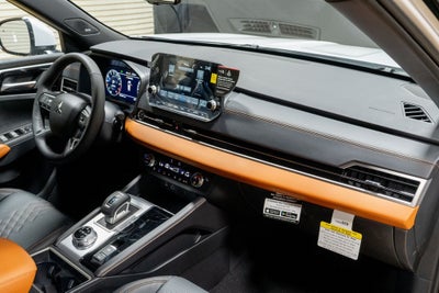 2024 Mitsubishi Outlander SEL