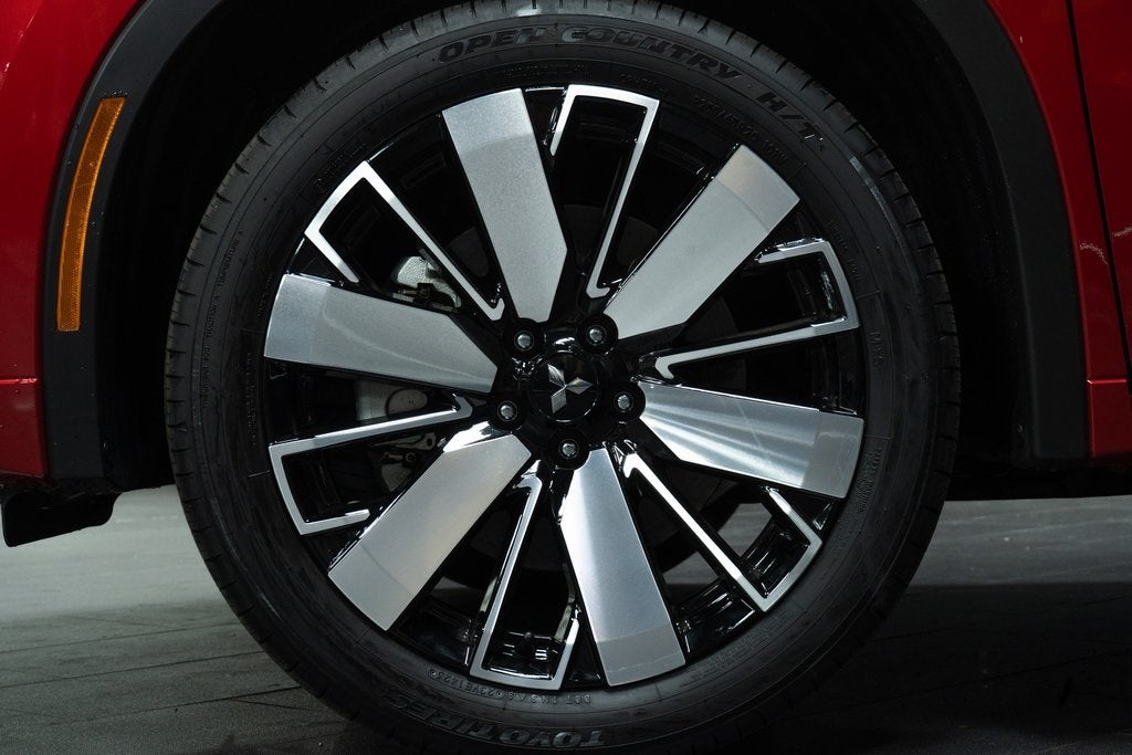 2025 Mitsubishi Outlander SEL