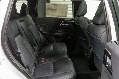 2025 Mitsubishi Outlander SEL