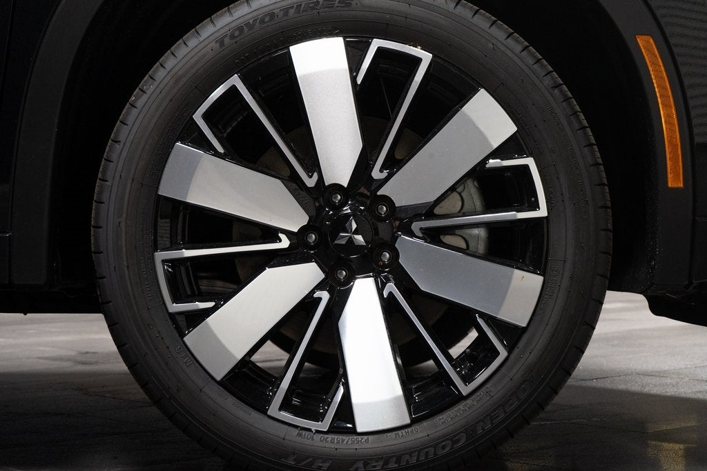 2025 Mitsubishi Outlander SEL