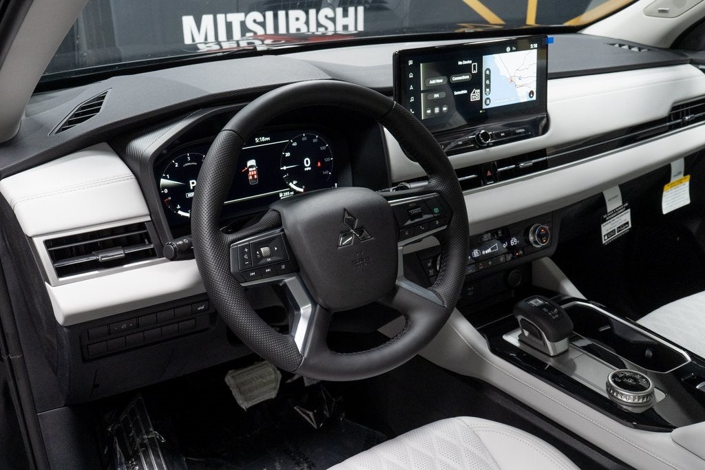 2025 Mitsubishi Outlander SEL