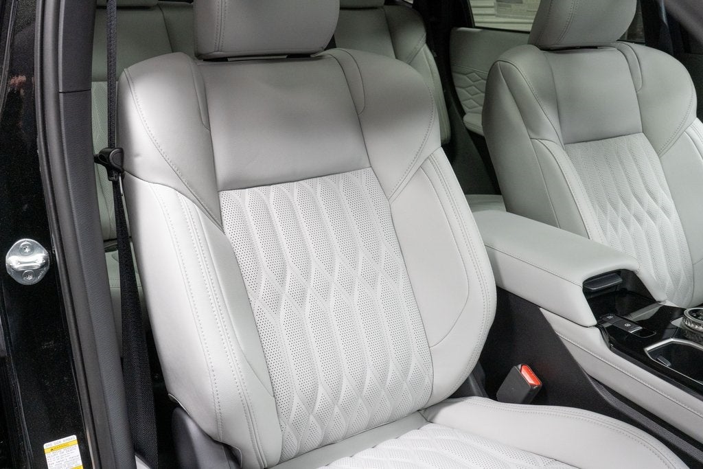 2025 Mitsubishi Outlander SEL