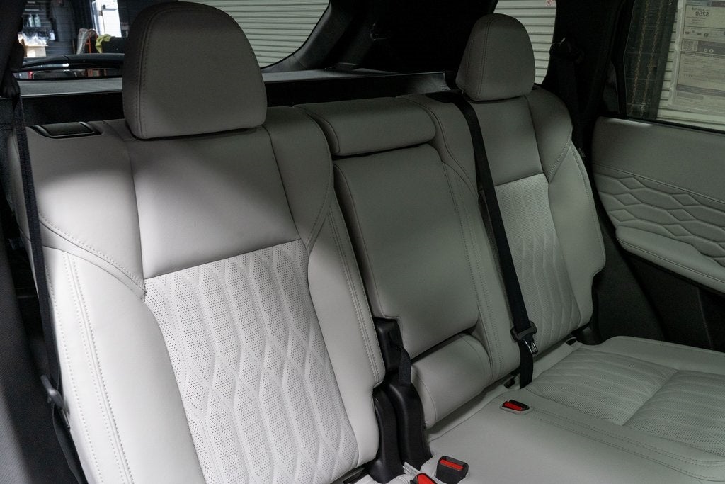 2025 Mitsubishi Outlander SEL