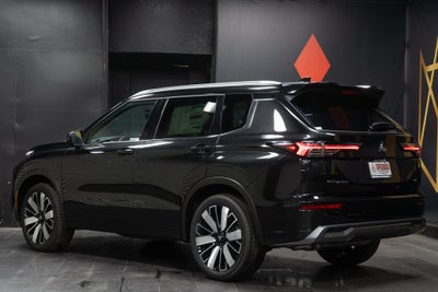 2025 Mitsubishi Outlander SEL