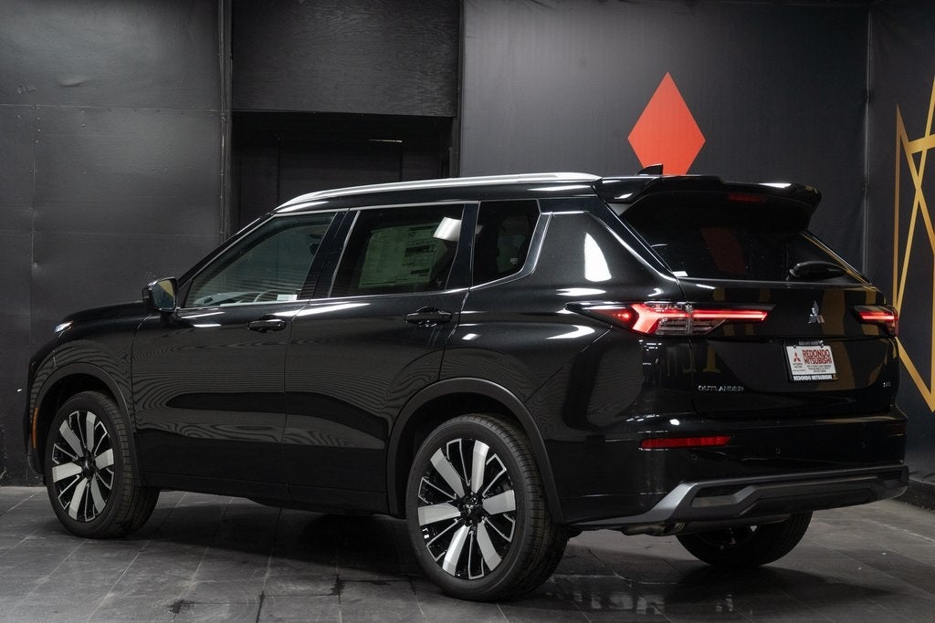 2025 Mitsubishi Outlander SEL
