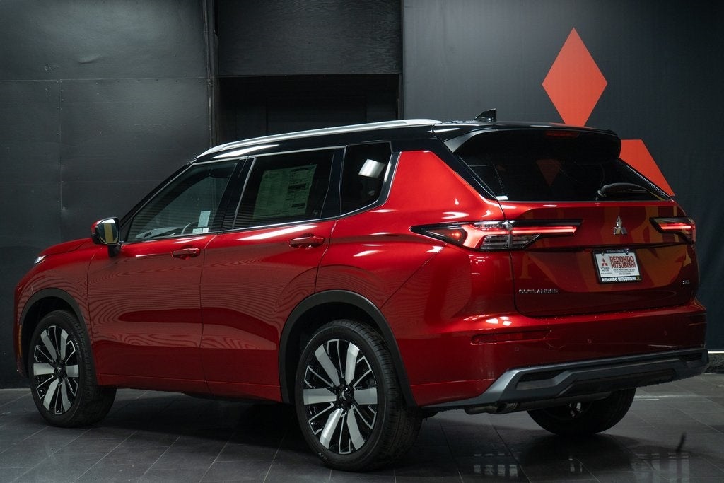 2025 Mitsubishi Outlander SEL