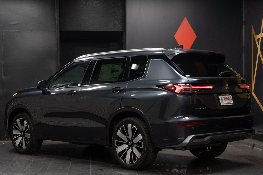 2026 Mitsubishi Outlander SEL