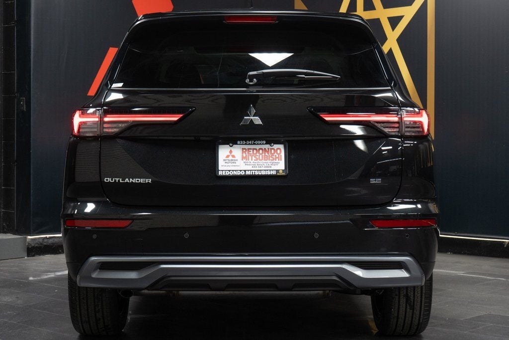 2025 Mitsubishi Outlander SE
