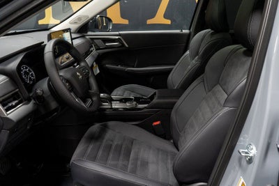 2025 Mitsubishi Outlander Trail Edition