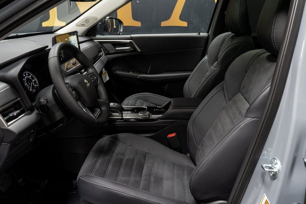 2025 Mitsubishi Outlander Trail Edition